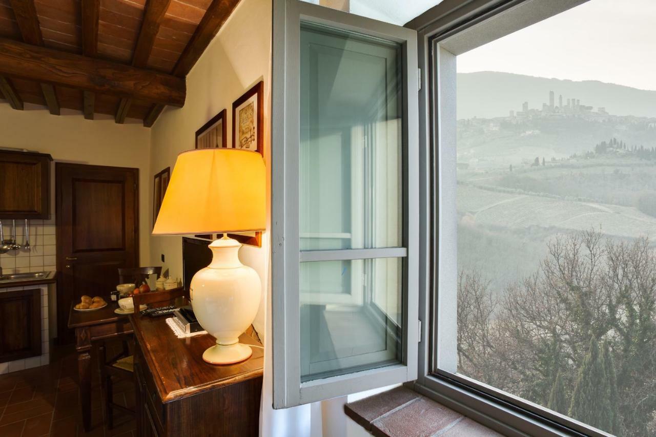 סן ג'ימיניאנו Castello Di Fulignano Soarzio Panoramic Apartment מראה חיצוני תמונה